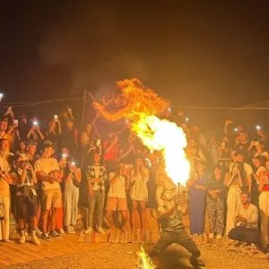 Dîner-spectacle Agafay Desert et promenade à dos de chameau & coucher de soleil